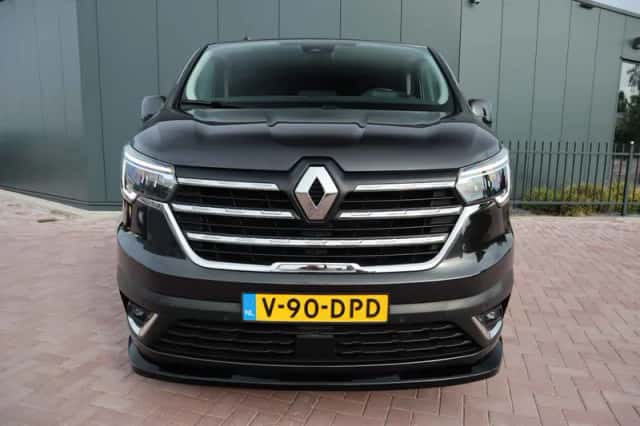 Renault Trafic (2024) thumbnail 3