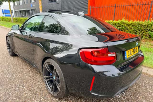 BMW M2 (2017) thumbnail 2