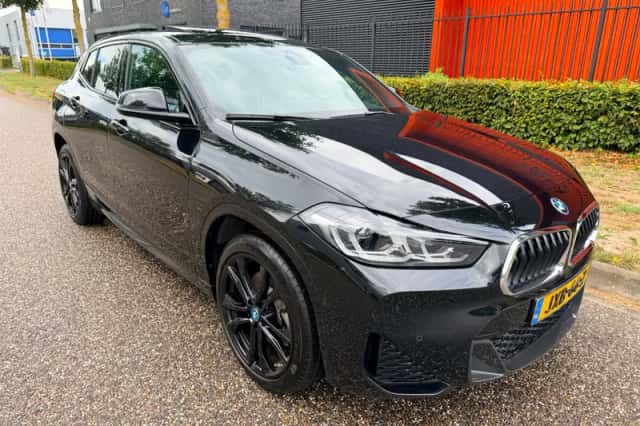 BMW X2 (2022) thumbnail 5