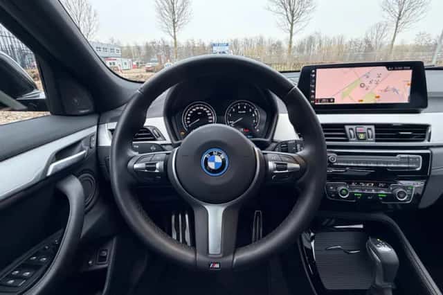 BMW X2 (2022) thumbnail 6