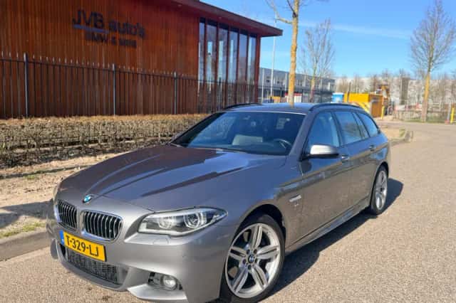 BMW 5-Serie (2015) thumbnail 1