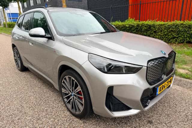 BMW iX1 (2024) thumbnail 6