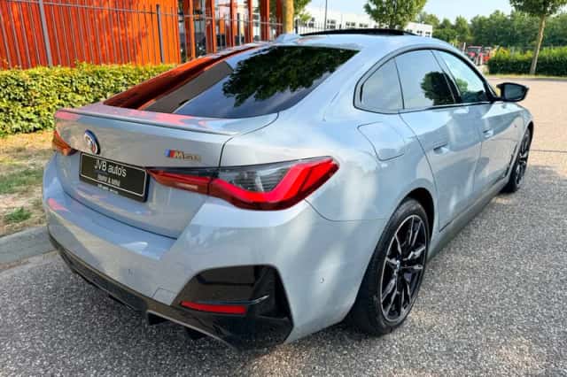 BMW i4 (2022) thumbnail 5
