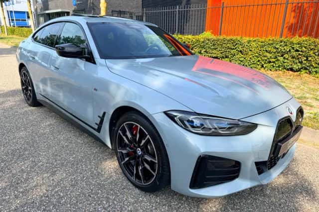 BMW i4 (2022) thumbnail 6