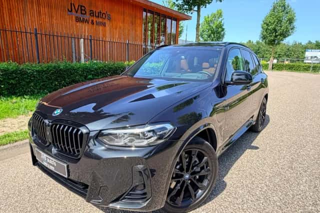 BMW X3 (2022) thumbnail 1