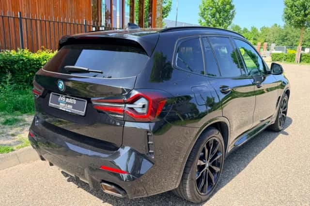 BMW X3 (2022) thumbnail 5