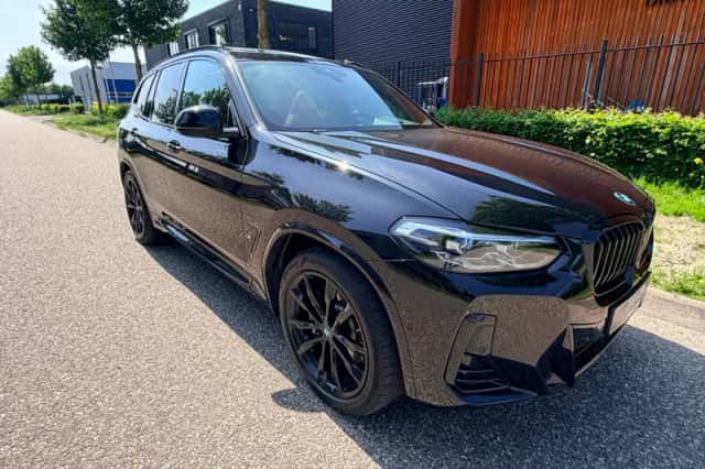 BMW X3 (2022) thumbnail 6