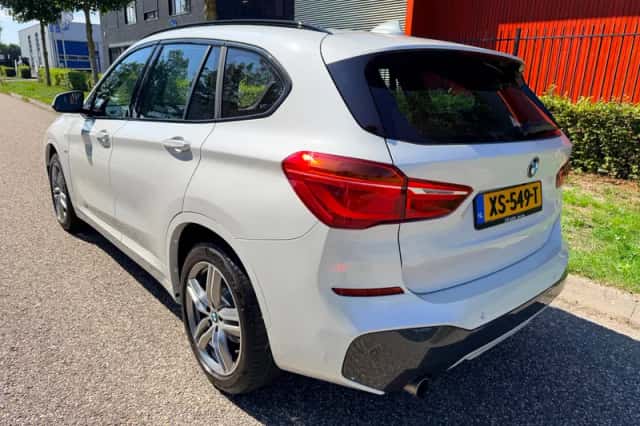 BMW X1 (2018) thumbnail 2
