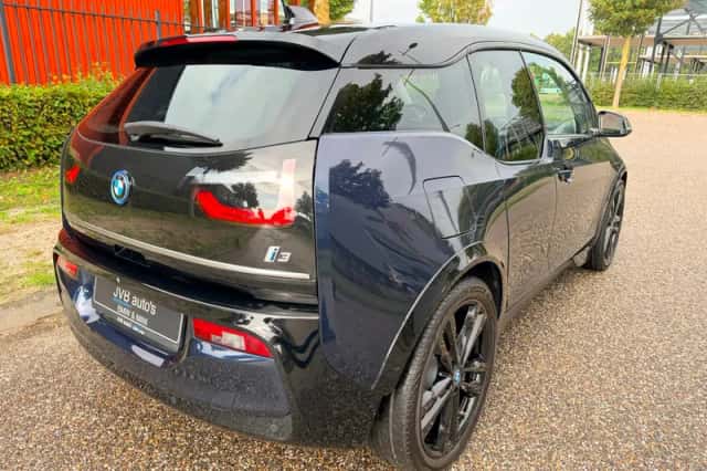 BMW i3 (2022) thumbnail 6