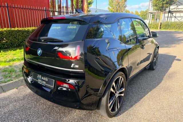 BMW i3 (2022) thumbnail 4