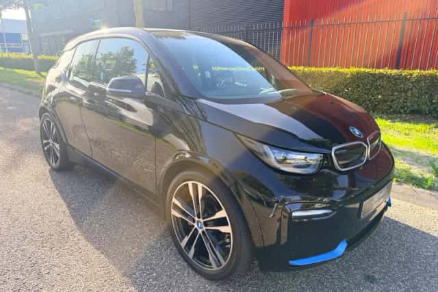 BMW i3 (2022) thumbnail 5