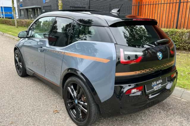 BMW i3 (2021) thumbnail 2