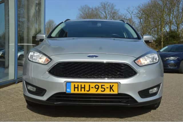Ford Focus (2018) thumbnail 4