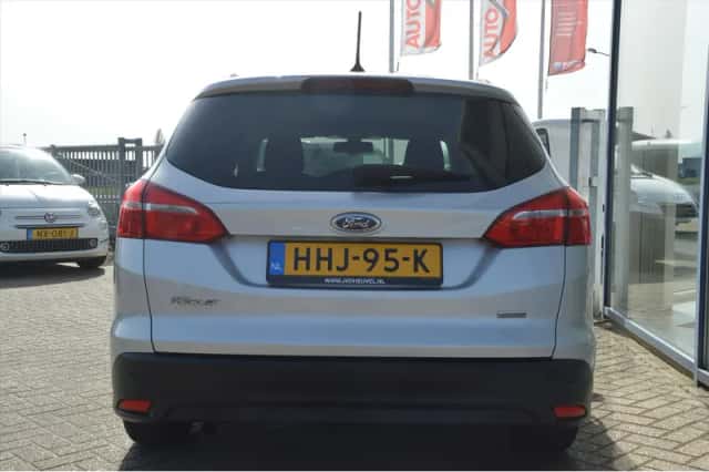 Ford Focus (2018) thumbnail 5