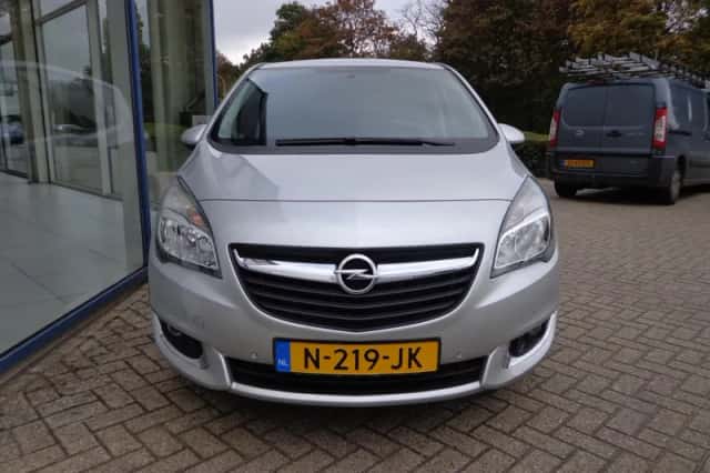 Opel Meriva (2015) thumbnail 4