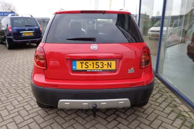 Fiat Sedici (2012) thumbnail 5
