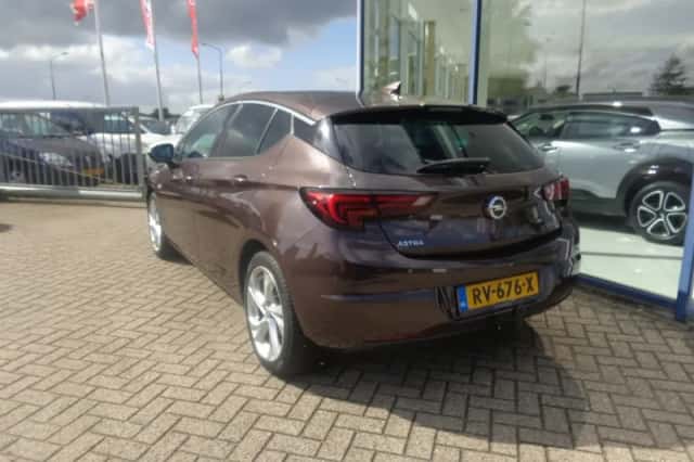Opel Astra (2017) thumbnail 4