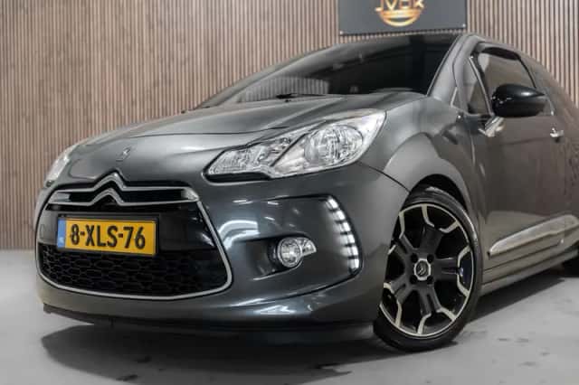 Citroën DS3 (2013) thumbnail 2