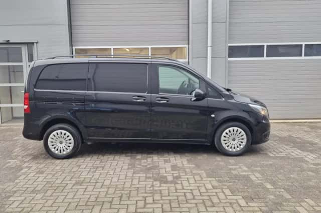 Mercedes-Benz Vito (2018) thumbnail 3