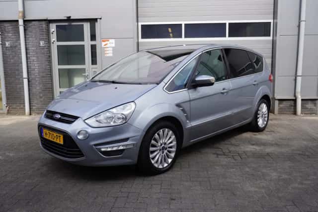 Ford S-Max (2013) thumbnail 1