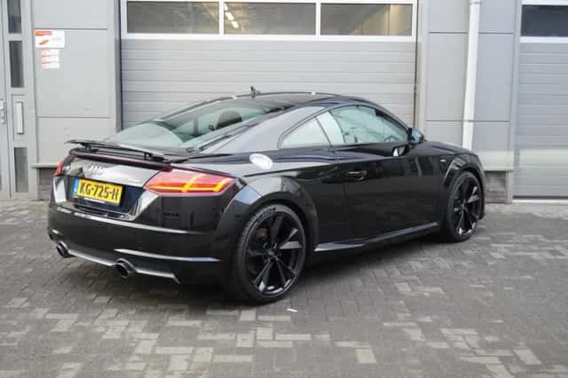 Audi TT (2015) thumbnail 2