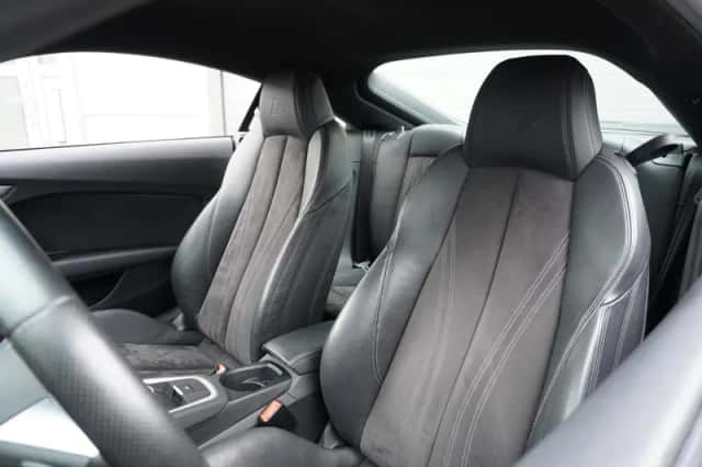 Audi TT (2015) thumbnail 5