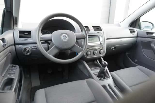 Volkswagen Golf (2005) thumbnail 4