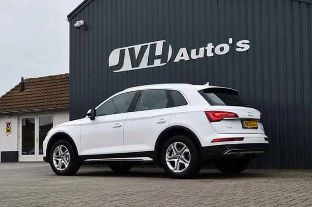 Audi Q5 (2021) thumbnail 3