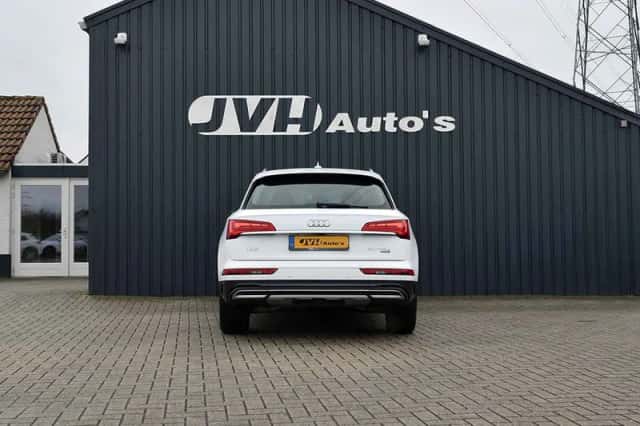 Audi Q5 (2021) thumbnail 5