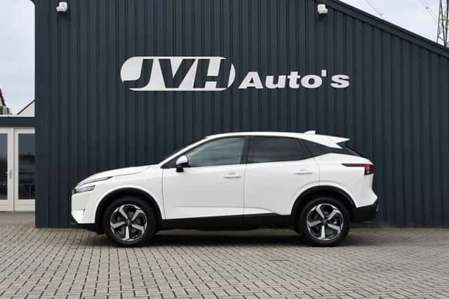 Nissan Qashqai (2024) thumbnail 2