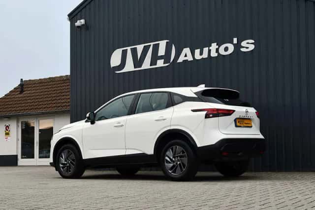 Nissan Qashqai (2024) thumbnail 3