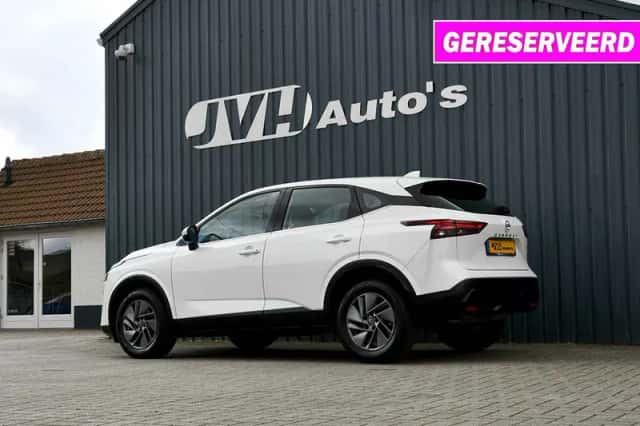 Nissan Qashqai (2023) thumbnail 3