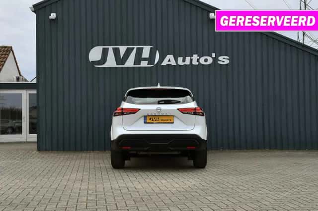 Nissan Qashqai (2023) thumbnail 5