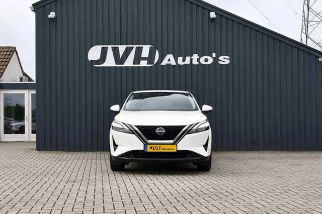 Nissan Qashqai (2023) thumbnail 4