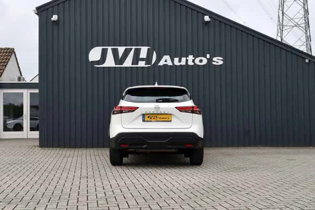 Nissan Qashqai (2023) thumbnail 5