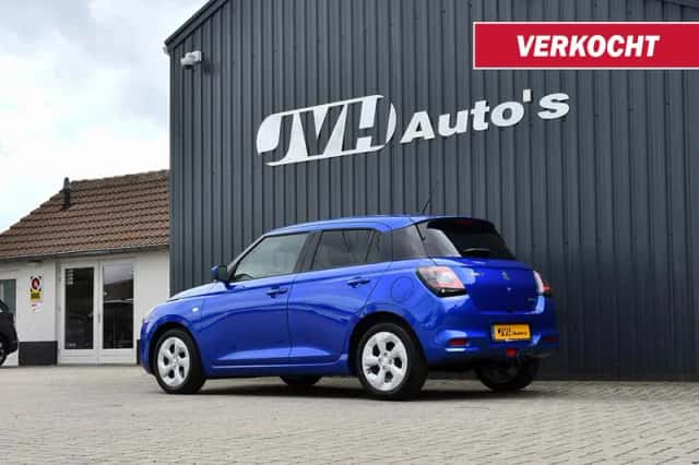 Suzuki Swift (2025) thumbnail 3