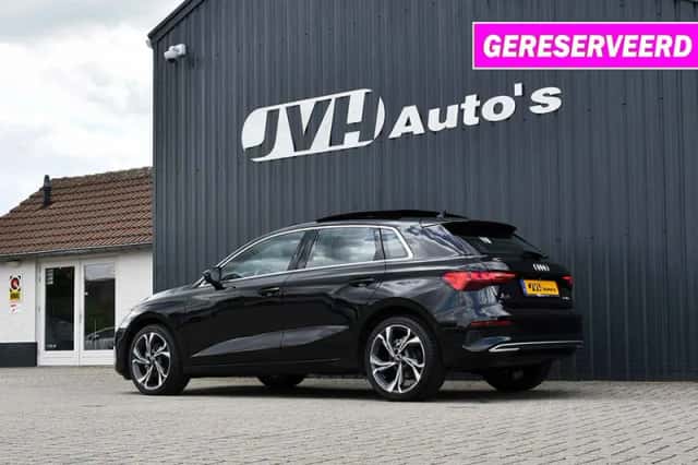 Audi A3 (2021) thumbnail 3