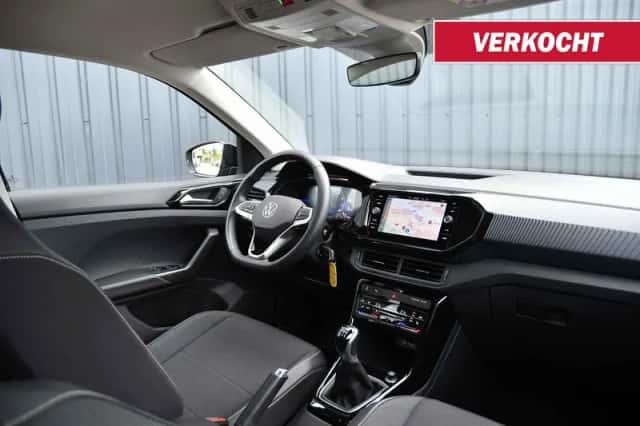 Volkswagen T-Cross (2023) thumbnail 3