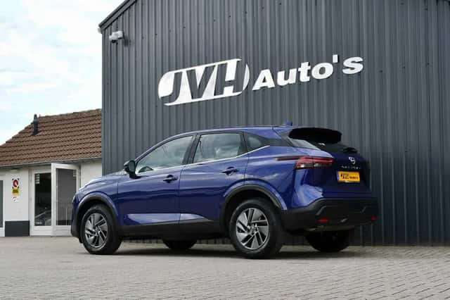 Nissan Qashqai (2023) thumbnail 3