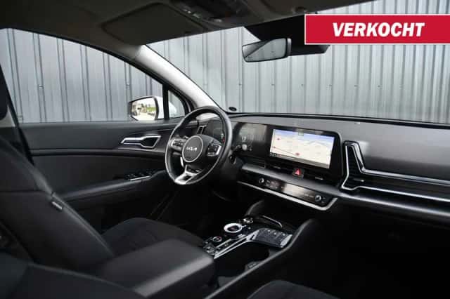 Kia Sportage (2023) thumbnail 3