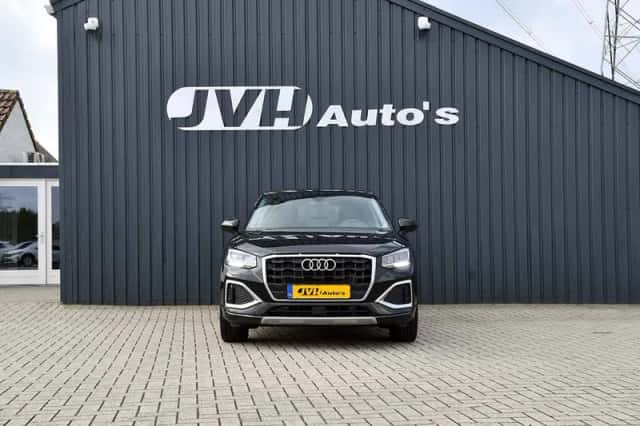 Audi Q2 (2024) thumbnail 4