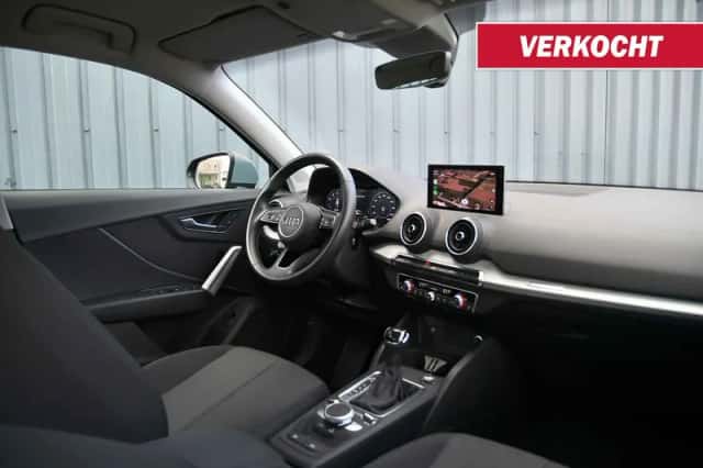 Audi Q2 (2023) thumbnail 3