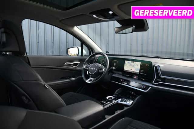 Kia Sportage (2023) thumbnail 3