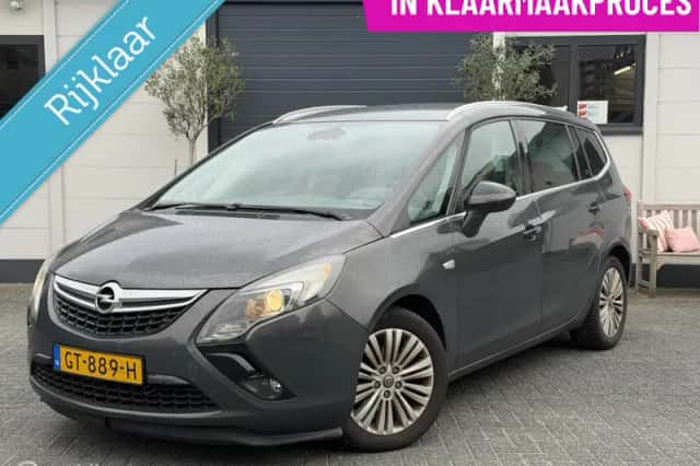 Opel Zafira (2015) thumbnail 1
