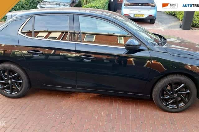 Opel Corsa (2019) thumbnail 2