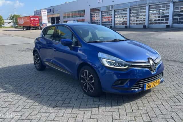 Renault Clio (2018) thumbnail 4