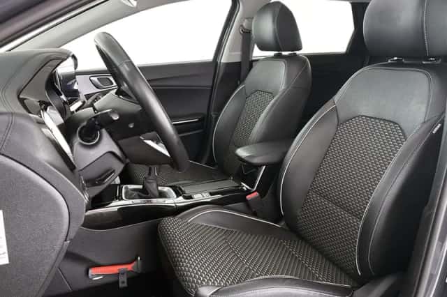 Kia Ceed Sportswagon (2024) thumbnail 6