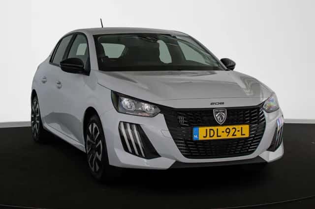 Peugeot 208 (2025) thumbnail 2
