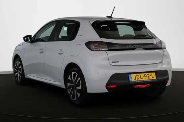 Peugeot 208 (2025) thumbnail 4
