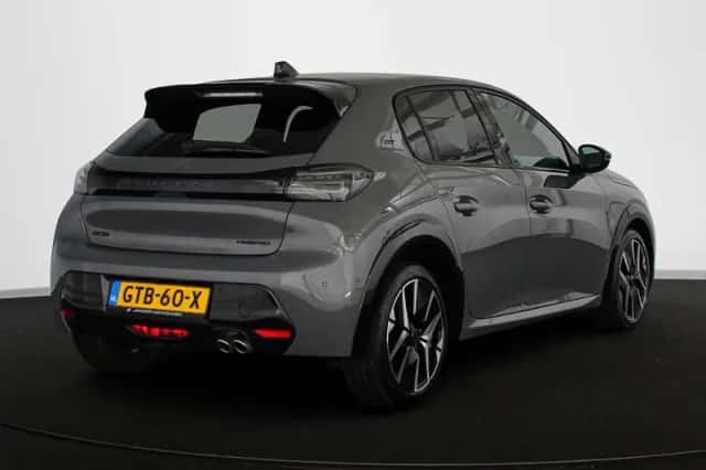 Peugeot 208 (2024) thumbnail 3